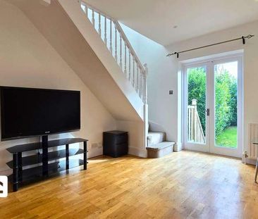 Reigate, Surrey, RH2 - Photo 2