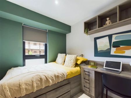 Luxury Ensuite - Photo 5