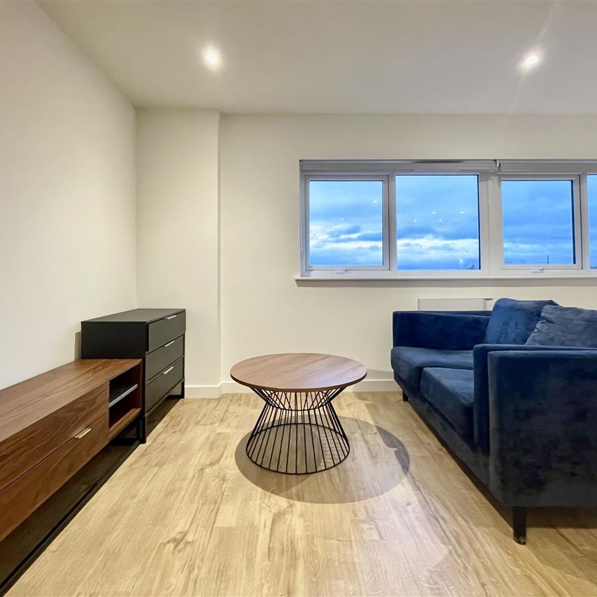 Lincoln House, Bolton - Photo 1