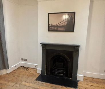 4 bedroom terraced house to rent - Photo 5