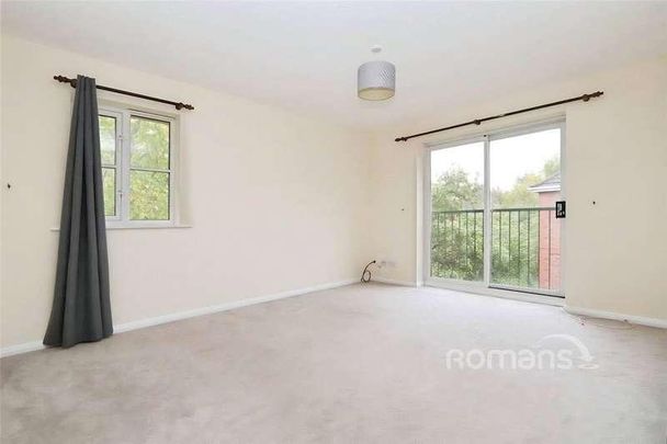 Corfe Way, Farnborough, GU14 - Photo 1