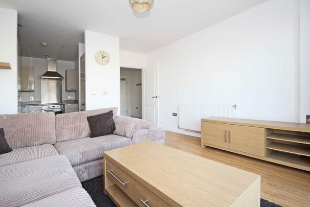 1 bedroom flat to rent - Photo 1
