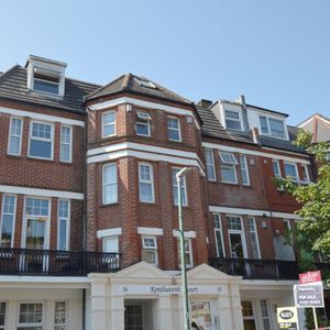 Kenilworth Court, 36-38 Norwich Avenue West, Bournemouth, Dorset, BH2 - Photo 2