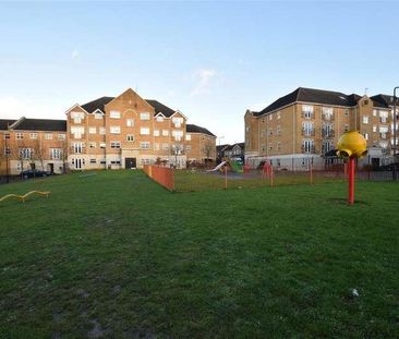 Scott Road, Edgware, HA8 - Photo 2