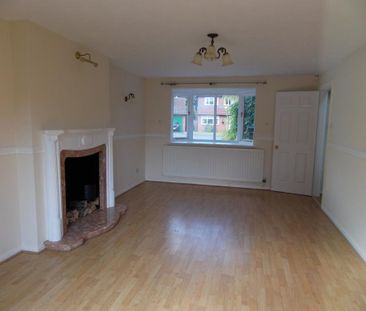 4 bedroom detached house to rent - Photo 1