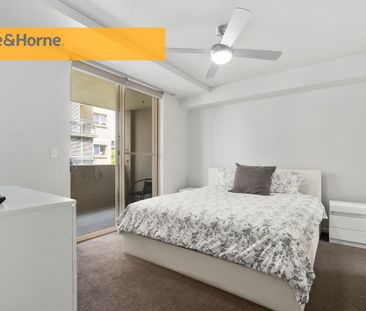 Style, Space and Comfort - Photo 4