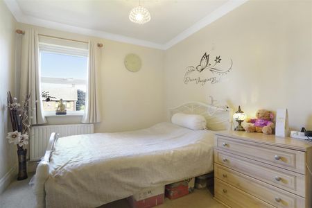 Apartment To Let - Photo 2