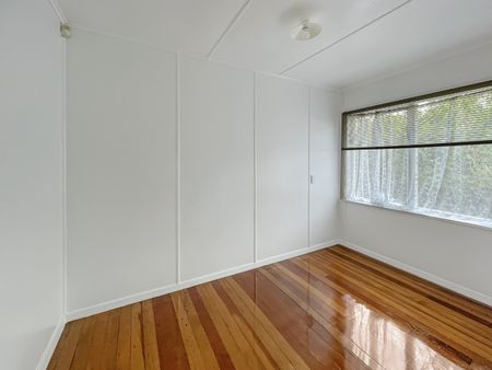 VILLAGE RETREAT! - Photo 4