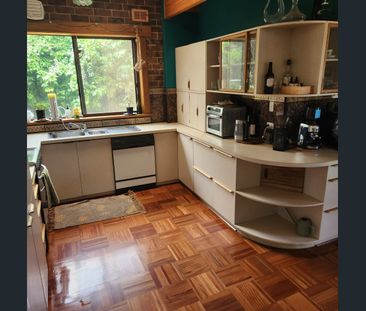 Spacious Home in Fantastic Location - Photo 4