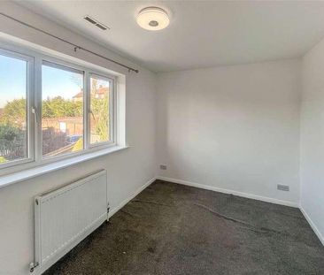 Aveling Close, Purley, CR8 - Photo 4