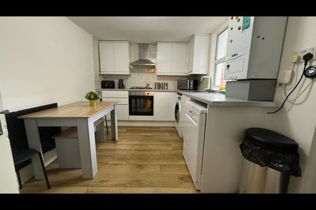 2 Bed Flat, Farleigh Road, N16 - Photo 5