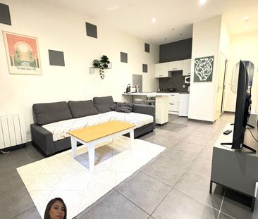 Location Appartement 2 pièces 41m² ST ETIENNE 42000 - Photo 3