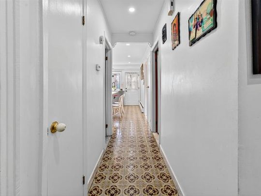 9442 Av. Charton - Photo 1