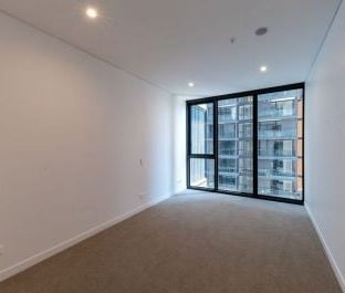Resort Style One Bedroom in convenient St Leonards location - Photo 1