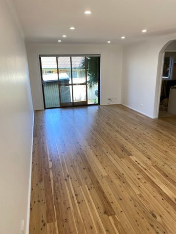 Condell Park - Photo 3