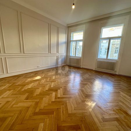 CHARMANTER ALTBAU TRIFFT MODERNE ELEGANZ – ZENTRAL, GERÄUMIG, STILVOLL! - Photo 3