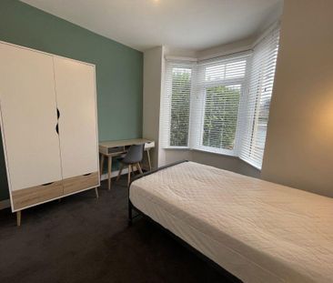 1 bedroom in a house share to rent - Photo 2