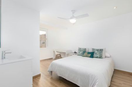 Carrer de Eugenia Viñes, Valencia, Valencian Community 46011 - Photo 2