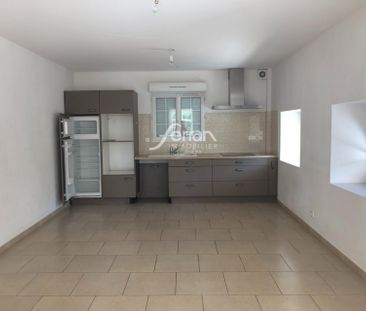 Location Appartement 3 pièces 56m² LES ARCS 83460 - Photo 2