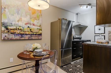 For Lease - 200 Charlton Avenue Unit# 304, Hamilton, Ontario - Photo 3