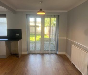 3 bedroom semi-detached house to rent - Photo 6