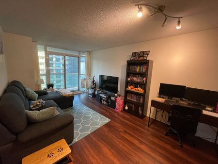 For Lease - 19 Grand Trunk Crescent Unit# 3303, Toronto, Ontario - Photo 5