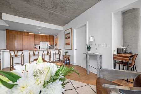 For Lease - 135 BARRETTE Street Unit# 203, Vanier and Kingsview Park, Ontario - Photo 2