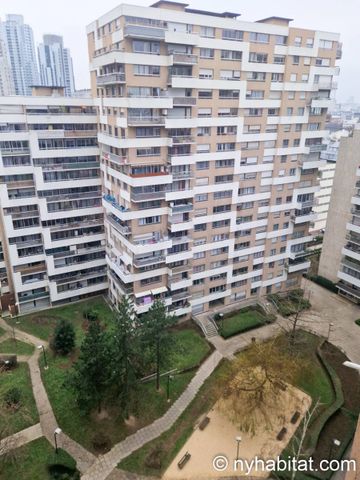 Logement à Paris, Location meublée - Photo 2