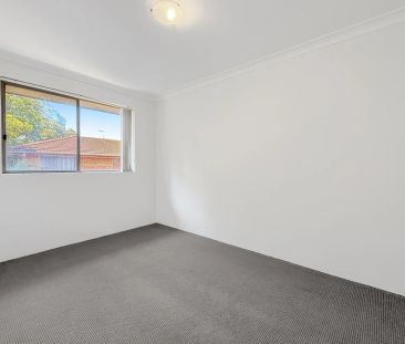 Great Value, Two Bedroom Apartment Available In Prime Location - Photo 2