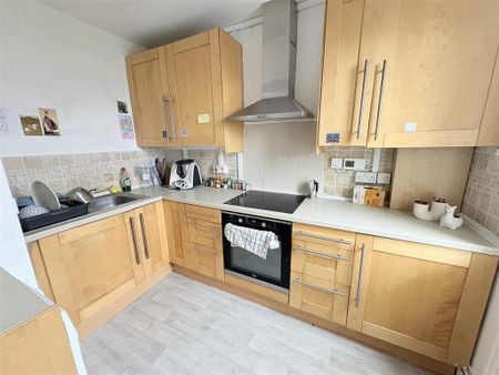 Studio to rent - Photo 4