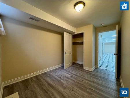 For Lease - 30 Tina Court, Brampton, Ontario - Photo 2