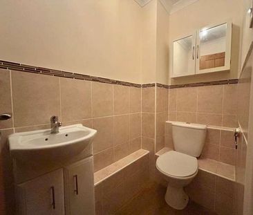 Woodcote, South Oxfordshire, RG8 - Photo 1