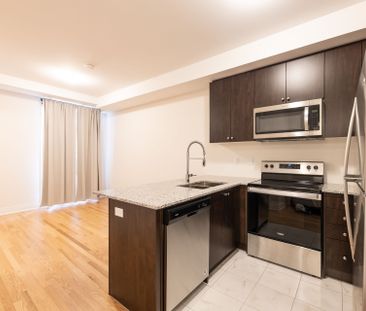 For Lease - 717 Lawrence Avenue Unit# 36, Toronto, Ontario - Photo 2