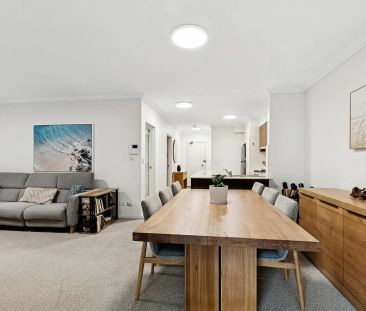 Stylish Apartment in Prime Lifestyle Location - Photo 3