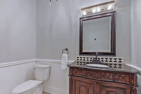 For Lease - 305 Woodland Acres Crescent, Vaughan, Ontario - Photo 4