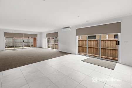 A Family Home In The Village!! - Photo 2