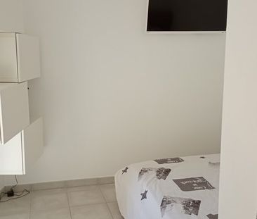 T1 - Photo 2