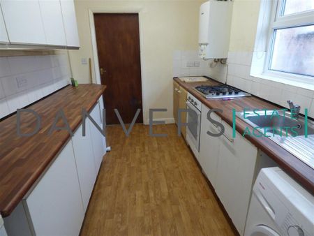 4 bedroom property to rent - Photo 4