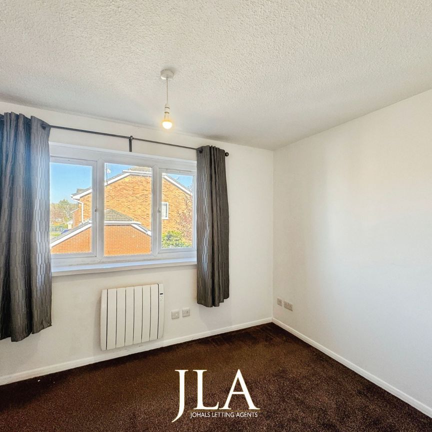 2 bed semi-detached house to rent in Laithwaite Close, Leicester, LE4 - Photo 1