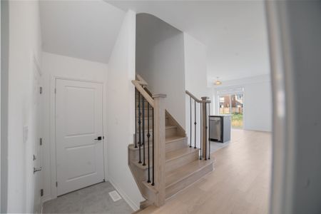 For Lease - 115 Velvet Way, Thorold, Ontario - Photo 3