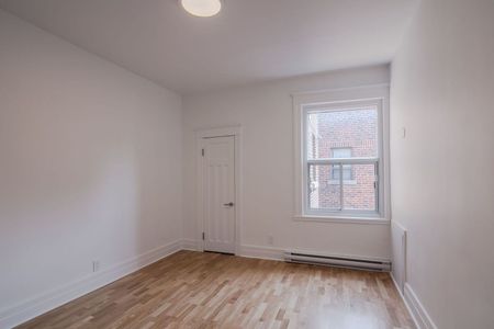 2068 Sherbrooke, Montréal, QC - Photo 4