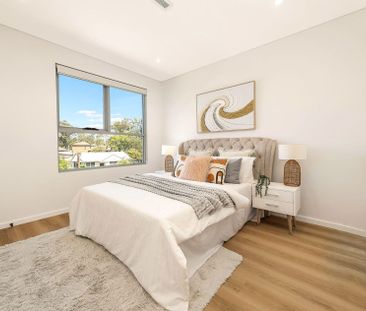 Brand New Ultra Modern Duplex with High-End Finishes in a Convenien... - Photo 6