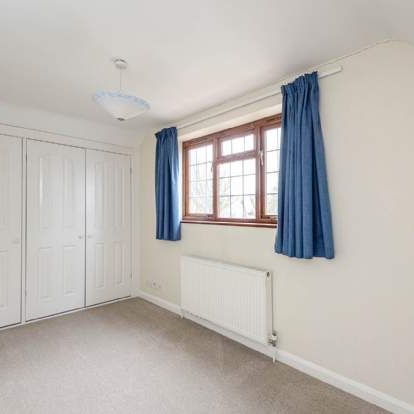 2 bedroom property to rent in Aylesbury - Photo 1