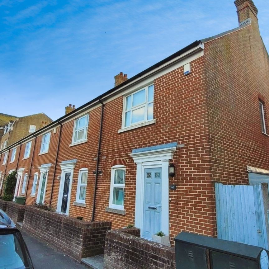 2 bedroom House To Let - Photo 1