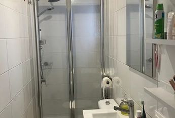 Carrer de Wagner, Santa Coloma de Gramanet, Catalonia 08923