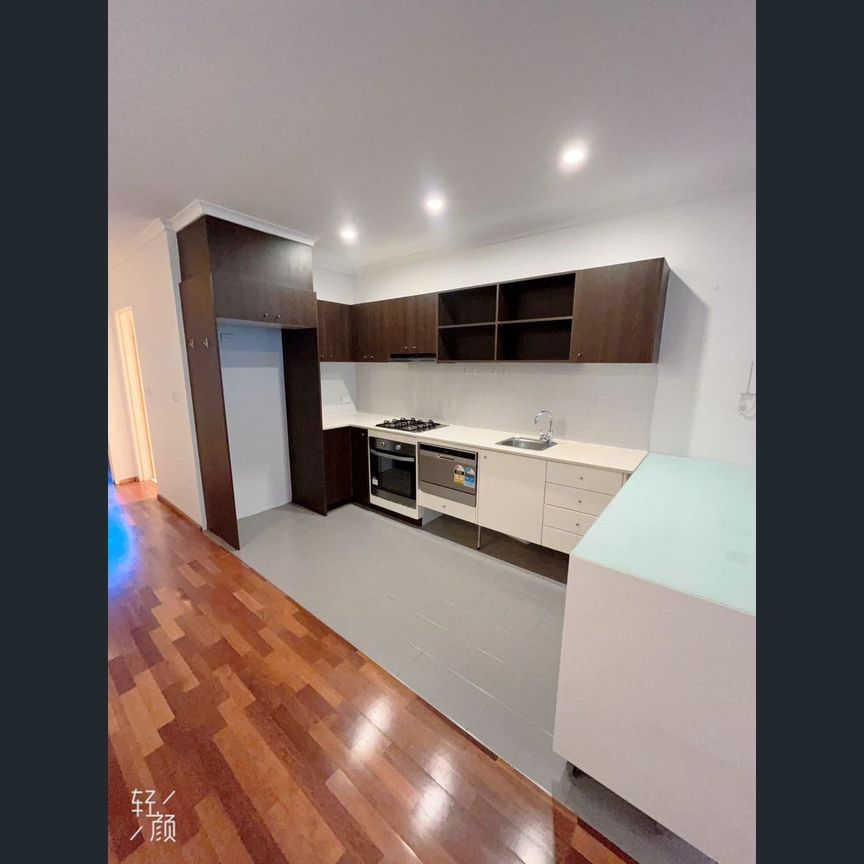 A-Fullyfurnish-L2+3A/52-54 Mcevoy st, Waterloo, NSW 2017 - Photo 1