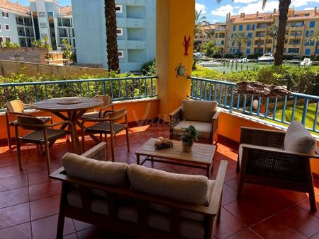 Luxury Apartment for rent in Sotogrande, Andalusia - Photo 4