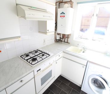 2 bedroom house to rent Dovedale, Luton, LU2 - Photo 6