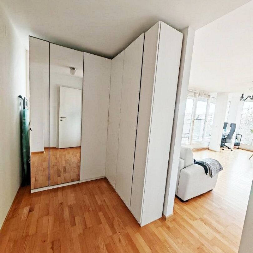 DACHGESCHOSS, INNSTRASSE, 49 m2 Neubau mit 14 m2 Loggia/Terrasse, 2 Zimmer, Komplettküche, Duschbad, Parketten - Photo 1