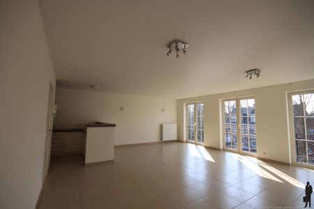 Instapklaar appartement op de 2de verd. van ca. 123m² met 2 slaapkamers en terras! - Foto 5